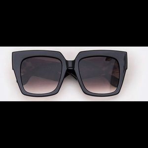 SUMMER BLOWOUT Fashion Retro Eyewear